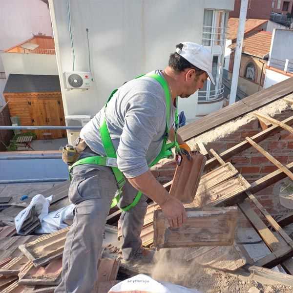 presupuesto reparacion tejado zona sur madrid